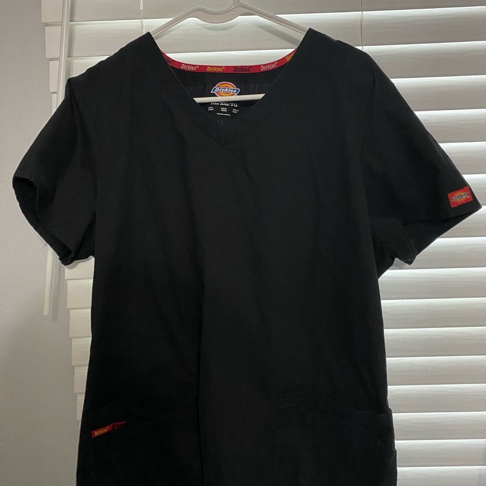 Scrub top